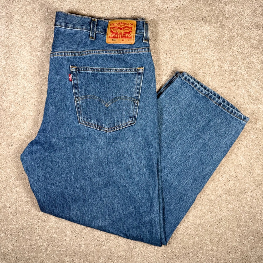 Levis 550 Relaxed Fit Tapered Leg Jeans Mens 44x30 Blue Denim Medium Wash